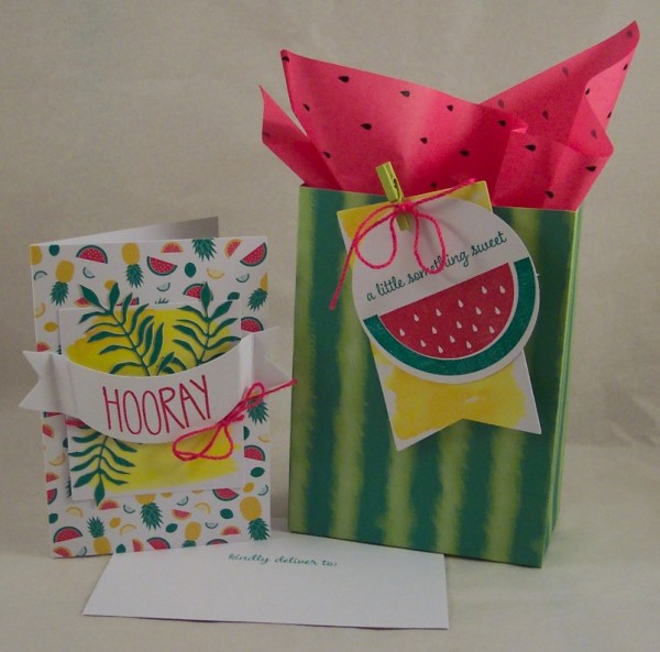 Giveaway and Review: Paper Pumpkin Kit for June