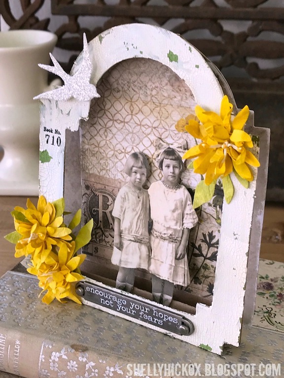 Project: Mixed Media Arch Card