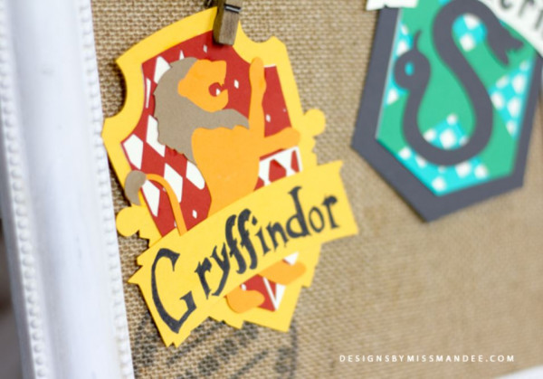 Harry Potter Hogwarts Crests Die Cuts